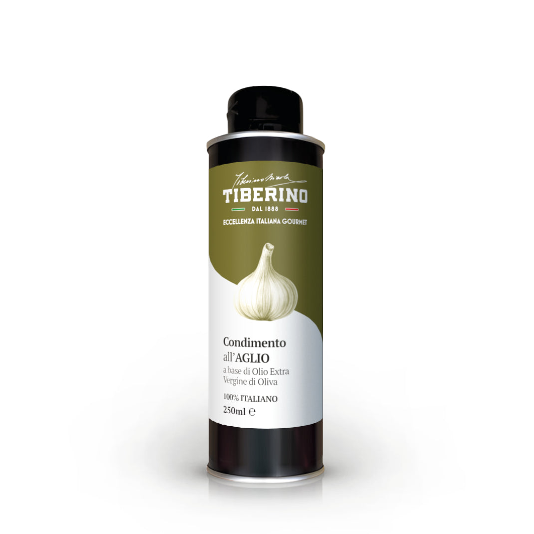 Lattina cilindrica nera e verde oliva di Condimento all'Aglio Tiberino 1888 da 250ml con tappo nero, raffigurante uno spicchio d'aglio bianco.