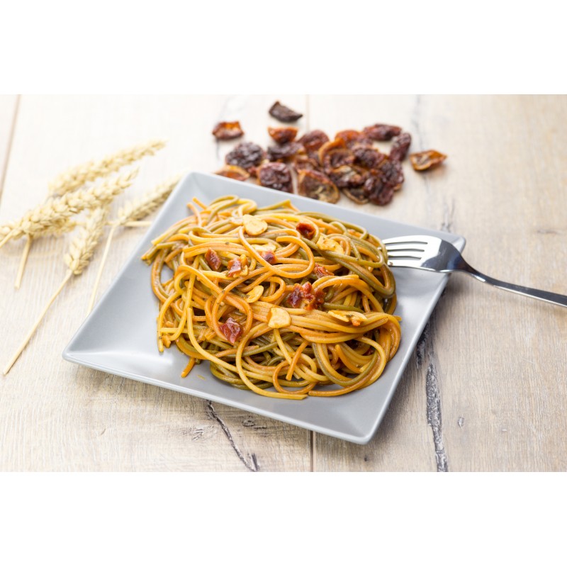 3 colors spaghetti with aromatic mediterranean herbs 