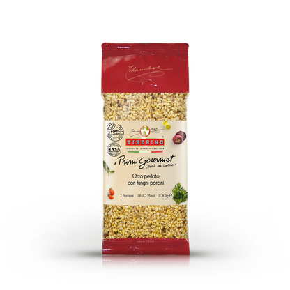 Confezione rossa e trasparente di Orzo perlato con funghi porcini Tiberino 1888, 200g, con orzo visibile.